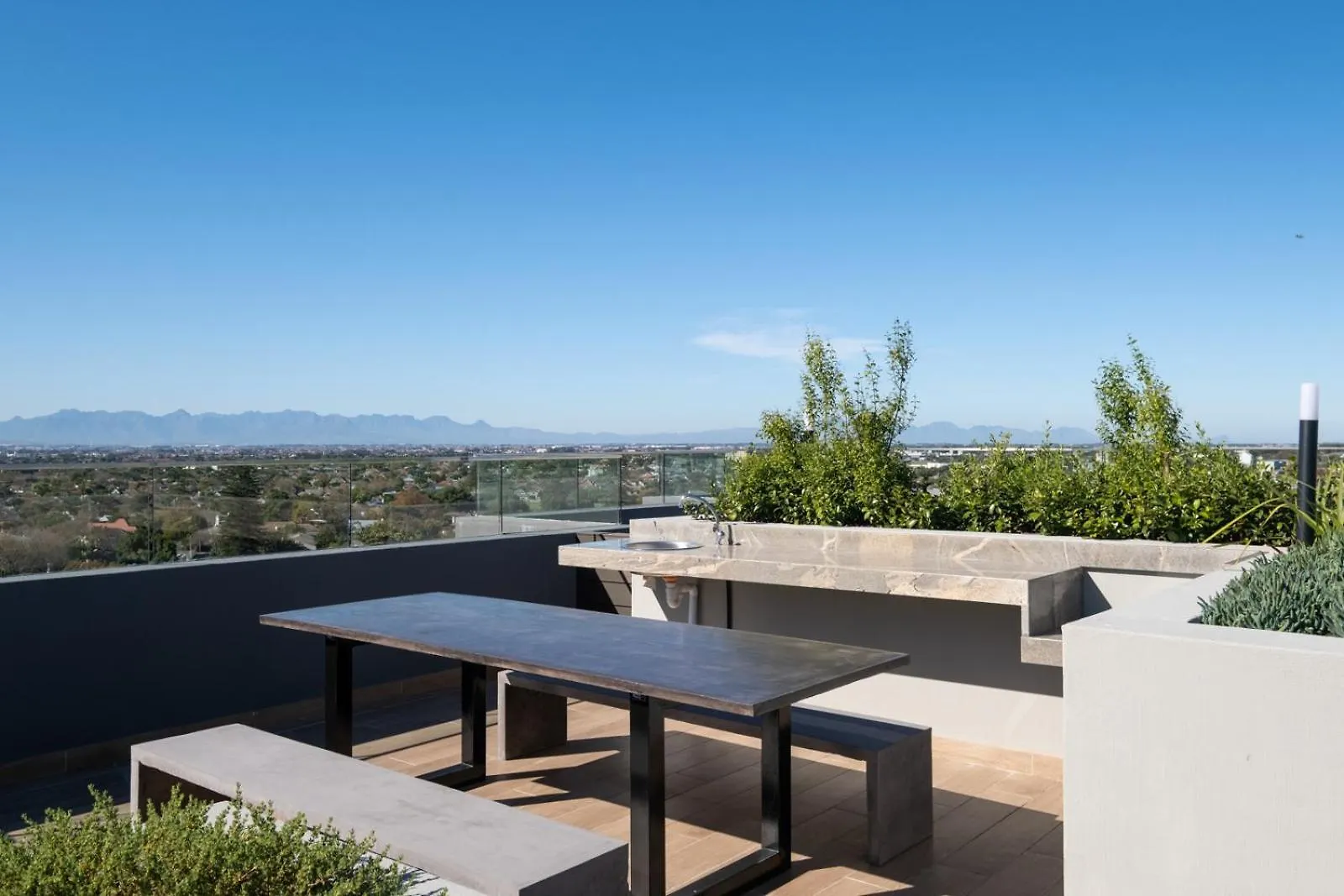 Newlands Peak Southern Cross Cape Town Apartment