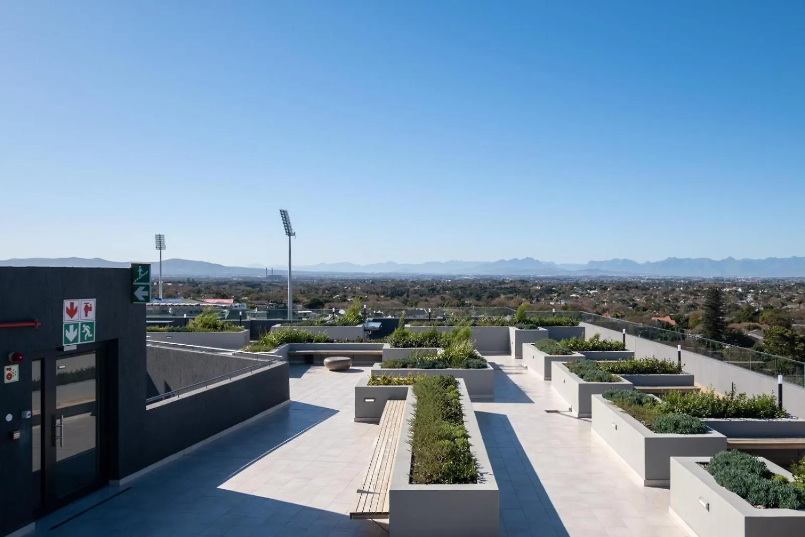 Newlands Peak Southern Cross Cape Town Apartment