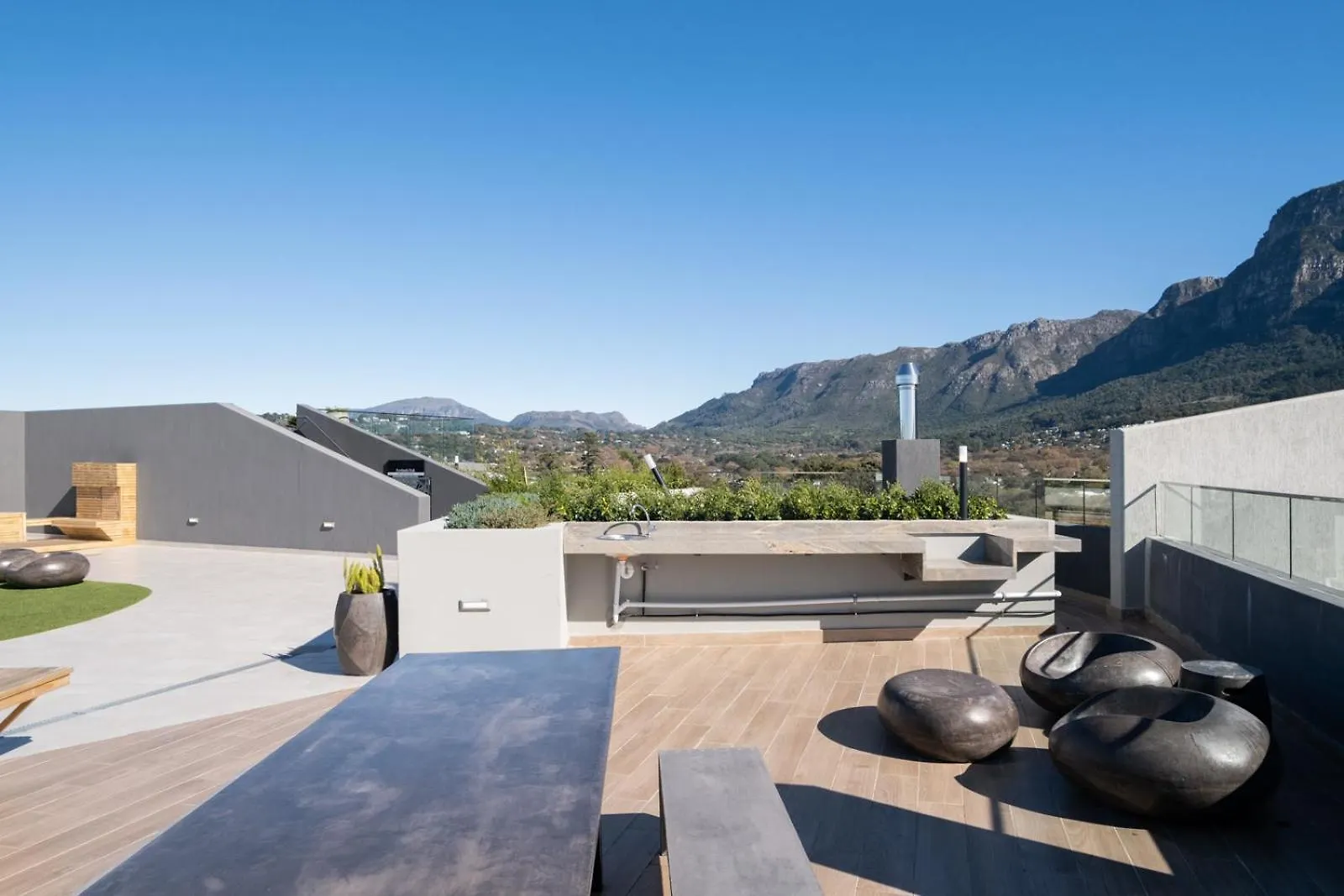Newlands Peak Southern Cross Cape Town