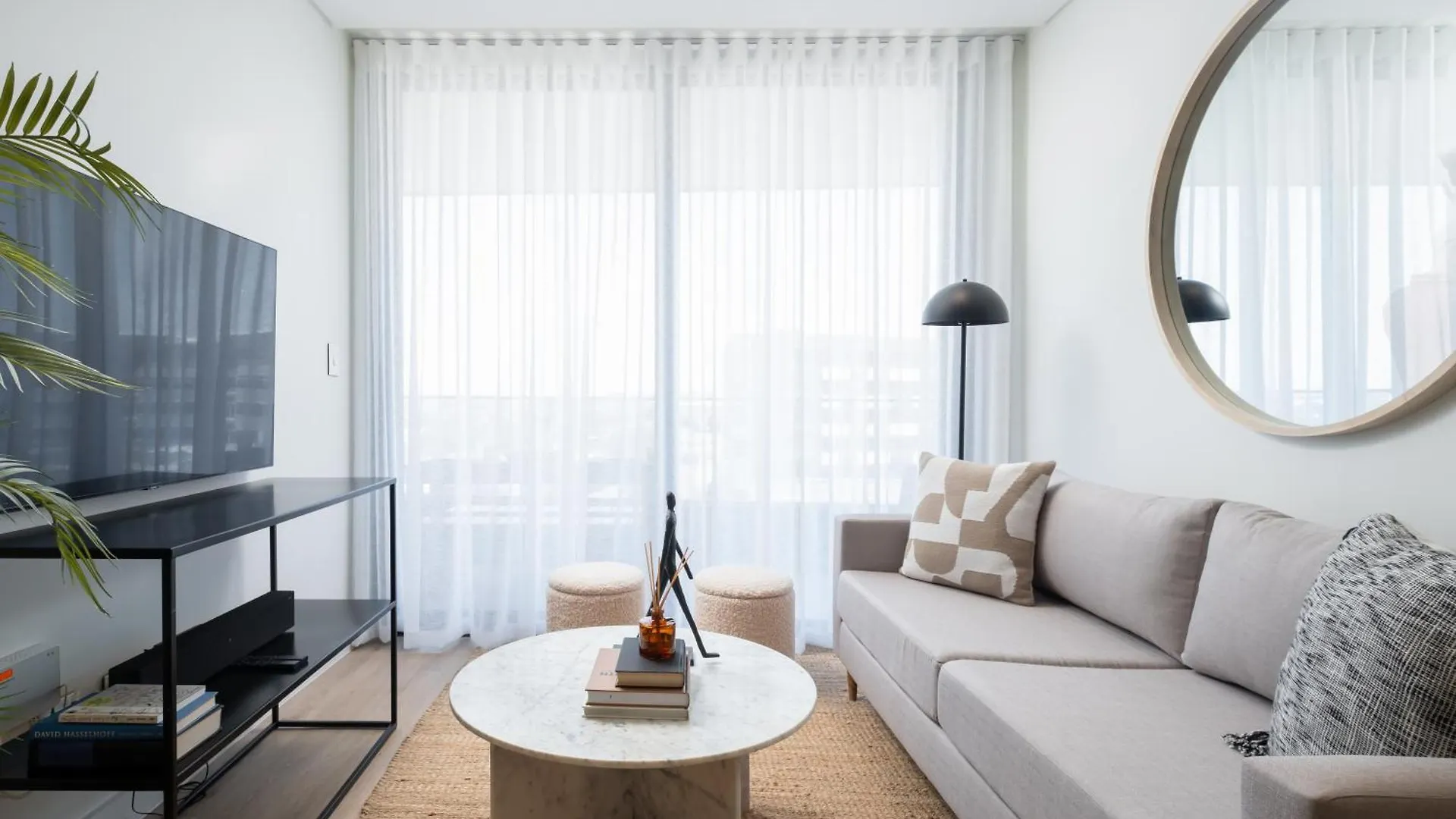 Newlands Peak Southern Cross Cape Town Apartment